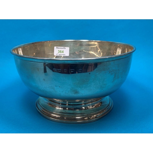 364 - A silver plain circular fruit bowl on raised foot, lon 1909 21 ozs