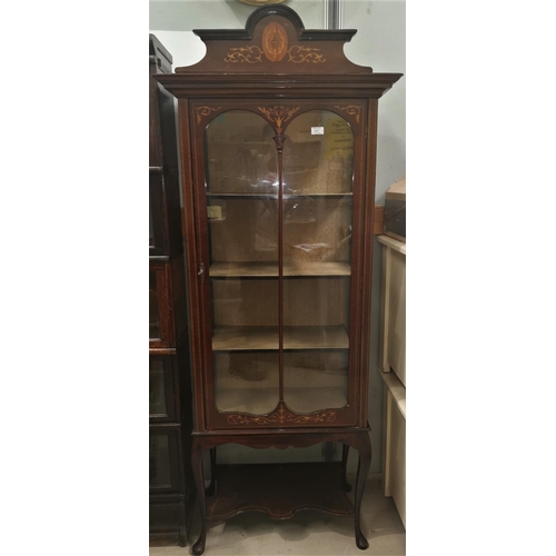 567 - An Edwardian Sheraton style display cabinet, inlaid mahogany with glazed door and undershelf