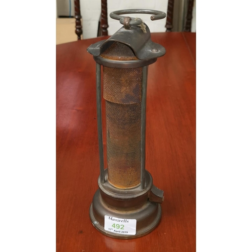 492 - An early 19th Century miners safety lamp, Davy pattern