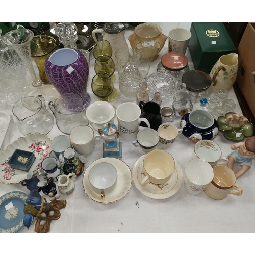 281 - A Lock & Co Worcester peach blush vase with multiple spouts; a Belleek jug; a se;ectopn of decorativ... 
