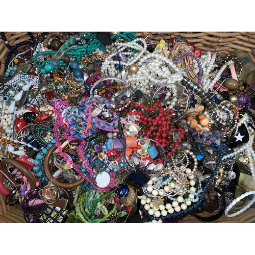 284A - A very large selection of general costume jewellery