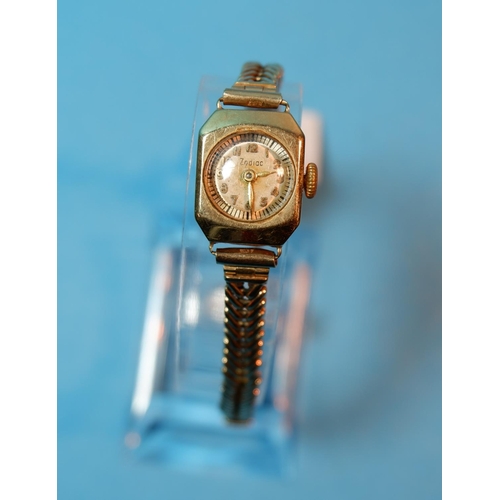 396 - A ladies Zodiac 9 carat hallmarked gold wristwatch on chevron link strap, stamped '375', 17.7 gm gro... 