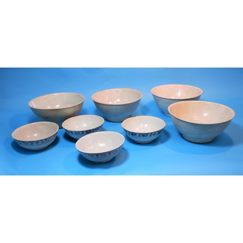 266 - Eight 18th century Tek Sing cargo bowls diameters from 4