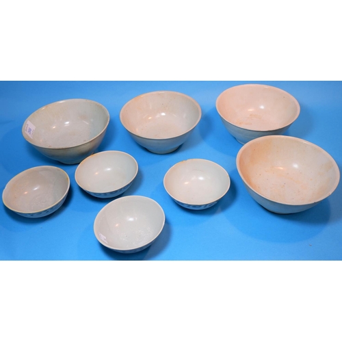 266 - Eight 18th century Tek Sing cargo bowls diameters from 4