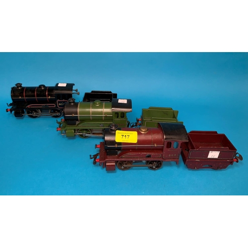 717 - 2 '0' gauge 0-4-0 electric locos with tenders 1842 (green) and 600 (maroon), a clockwork 0-4-0 loco ... 