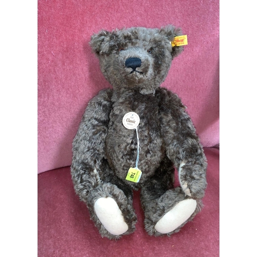 748 - A Stieff 1920 Classic Teddy Bear with ear pin and label