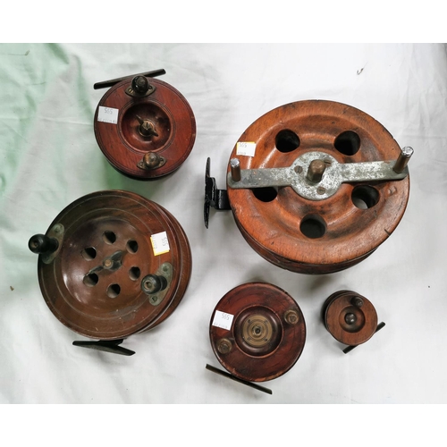 595 - 5 vintage wooden centre pin fishing reels 2-4