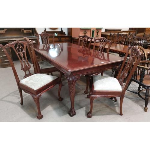 571 - A mahogany Chippendale style dining suite on cabriole legs and ball and claw feet, comprising rectan... 