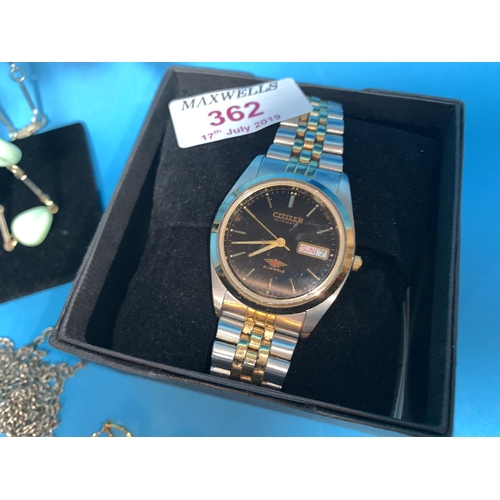 362 - A gent's stainless steel Citizen watch in original box; 2 other gent's watch; a ladies watch; costum... 