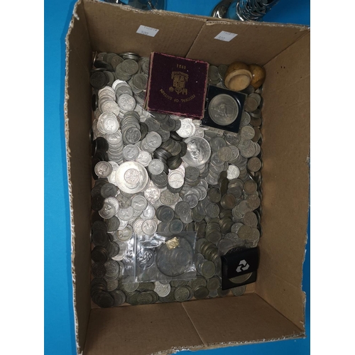 300 - A large quantity of mainly post 1947 sixpences, other coins and medallions