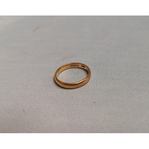 336 - A 22 carat gold wedding band, 2.9 gm