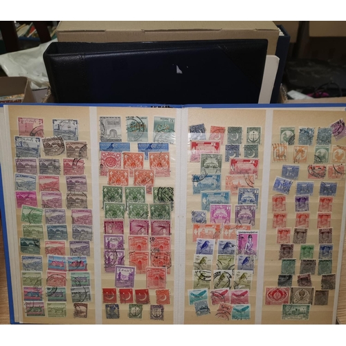 343 - A selection of World stamps in Albums/Stockbooks