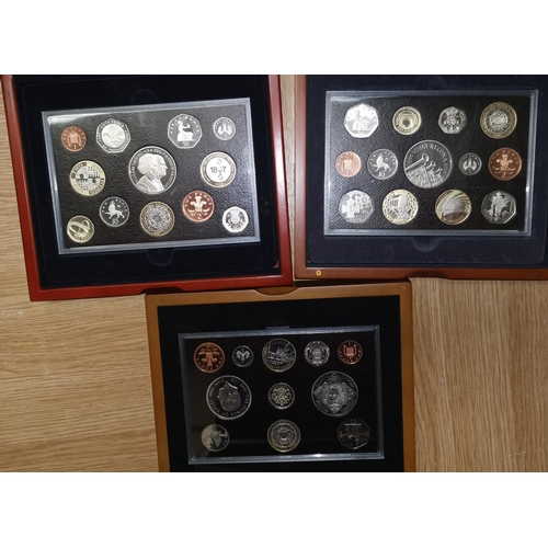 389 - GB: Executive Proof Coin sets 2006, 2007, 2008 each in wood case (3)