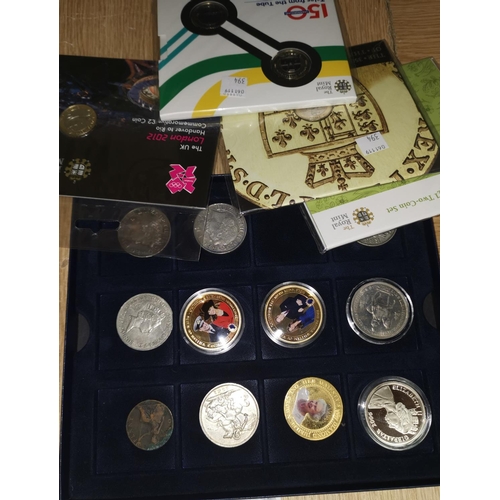 394 - GB: Tales from the Tube, 2 x £2 coins, further packs, 3 x £5 crowns and other coins