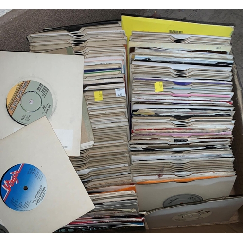680 - A selection of 1970's 45 rpm singles