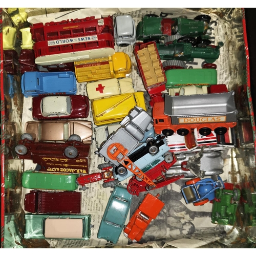 833 - A selection of Matchbox and Lesney diecast cars