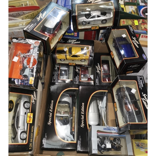 854 - A collection of MAISTO Special Edition vehicles boxed