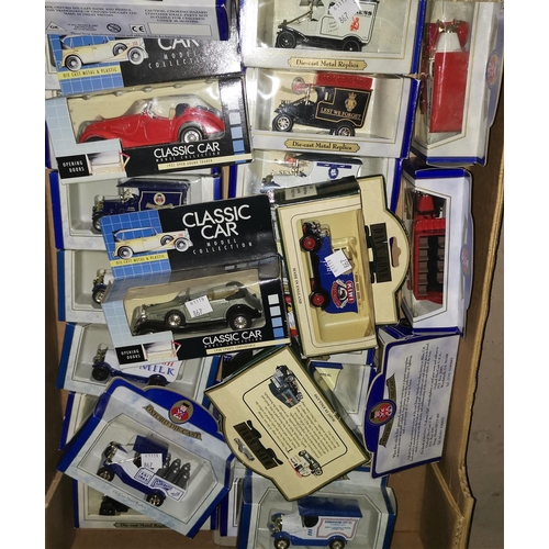 867 - A selection of originally boxed diecast vehicles