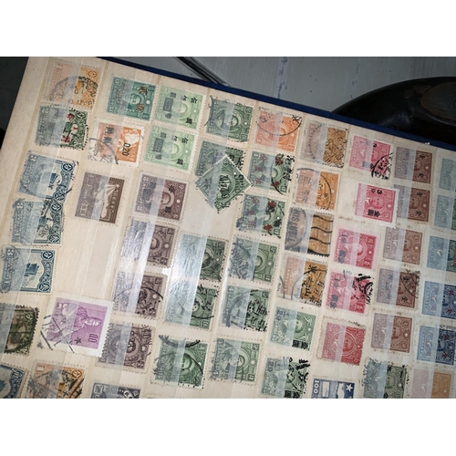 324a - A selection of World stamps including China and others