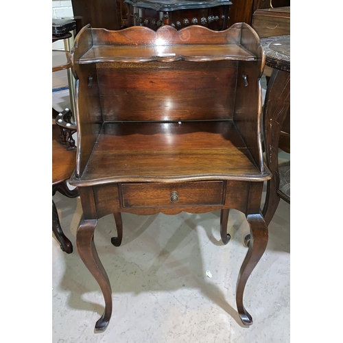 616 - A Georgian style mahogany 2 tier night stand with raised back and frieze drawer, on square cabriole ... 