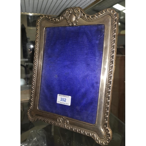 352 - A silver large gadrooned photo frame, Chester 1902, height 11