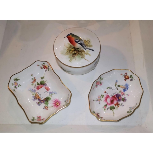 26 - A Royal Crown Derby trinket pot hand painted with a finch; 2 similar pin dishes
