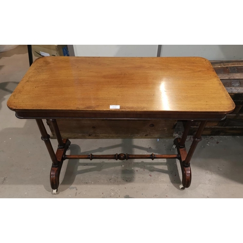 332 - A Victorian mahogany stretcher table, turned column supports, 91 cm