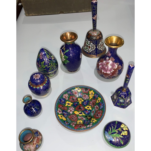 90a - A Chinese cloisonné hand bell; other similar Chinese cloisonné items