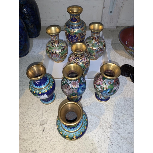 92 - Three pairs of Chinese cloisonné small vases; 2 similar vases
