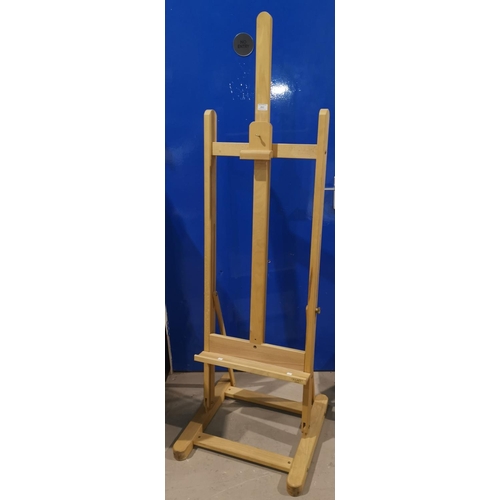 262 - An artists' easel, solid beech with brass fittings, by Mabef