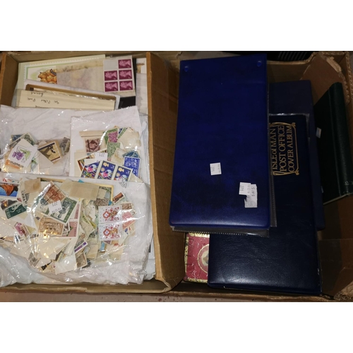 271 - A box of assorted stamps