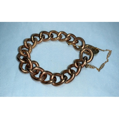 326 - A 9 carat gold chain bracelet with padlock clasp, 34 gm