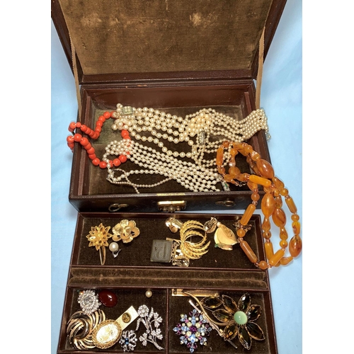 340 - A leather jewellery box containing costume jewellery