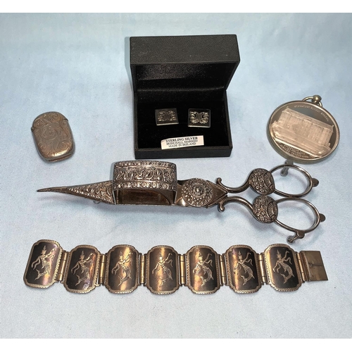 349 - A hallmarked silver vesta case; a Stockport Sunday School medallion; a pair of cufflinks; etc.