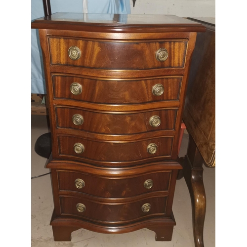 691 - A figured mahogany reproduction dwarf 6 height chest on chest