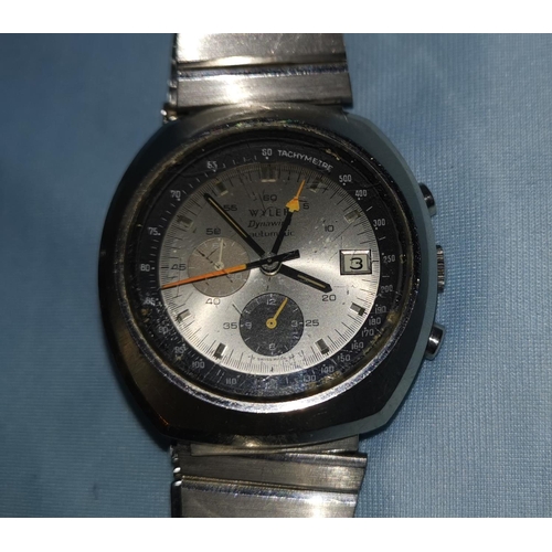 304D - A 1970's Wyler Dynawind automatic gents wristwatch in stainless steel case with multiple complicatio... 