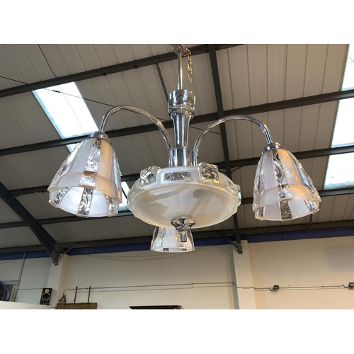 468c - An Art Deco chrome centre light fitting with 3 branches, ribbed glass shade