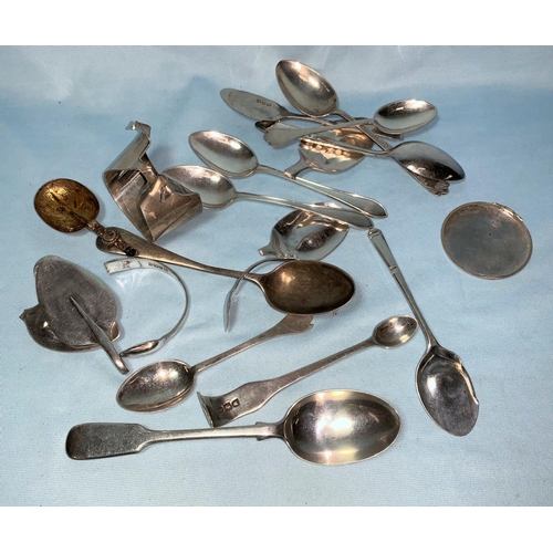 319 - A quantity of hallmarked silver scrap, 9 ozt