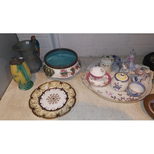 250 - A Royal Copenhagen covered pot; 2 Lladro pieces; other decorative china