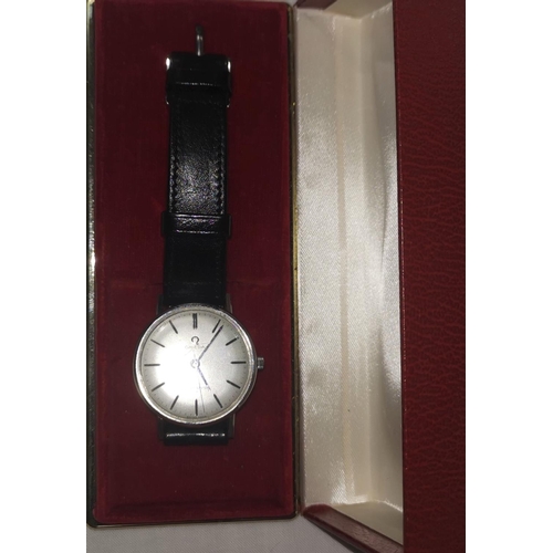 363 - A gents Omega wristwatch in stainless steel case, on black strap, presentation inscription to revers... 