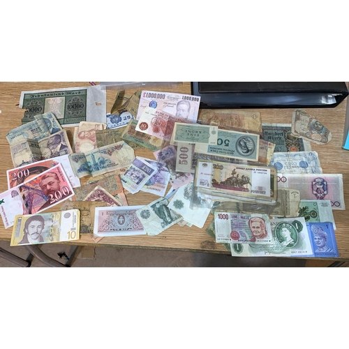 436 - A selection of World bank notes