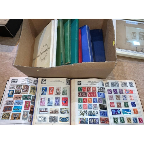 319 - A quantity of stamps in 10 albums