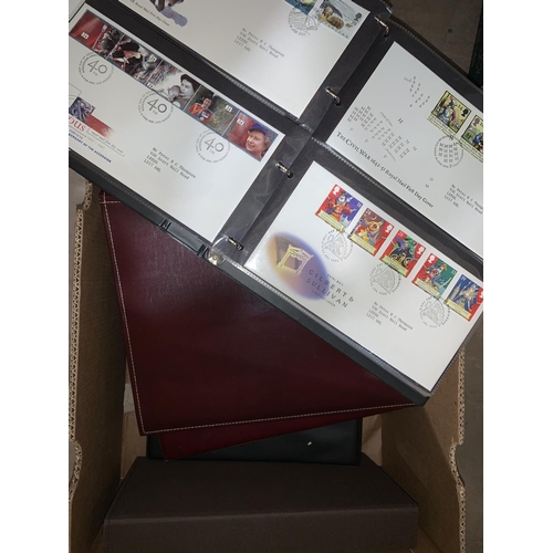 321 - A collection of US and GB first day covers