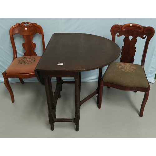 578 - A small mahogany drop leaf occasional table with oval top; a Victorian set of 3 mahogany dining chai... 