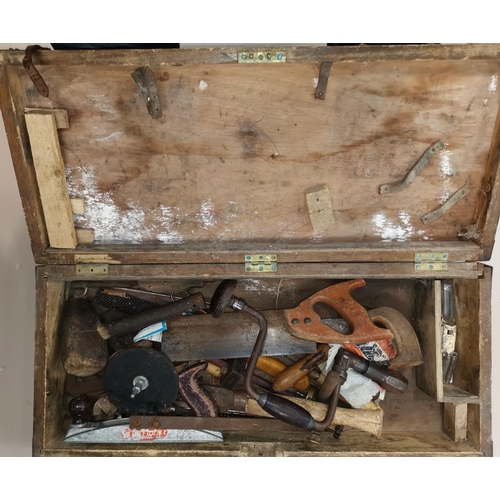 117 - A box of vintage tools
