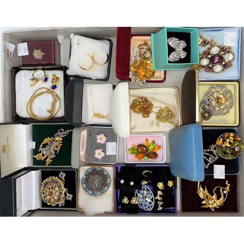 380 - A large selection of costume jewellery brooches, mostly in original boxes