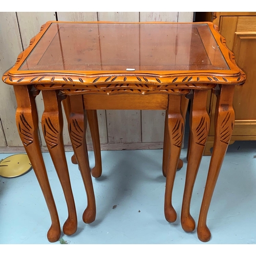 674 - A nest of 3 reproduction yew occasional tables