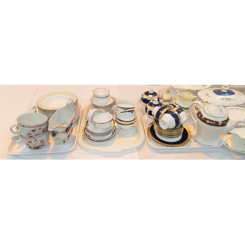 292 - A selection of decorative dining and teaware, including Wedgewood, Royal Doulton and Minton