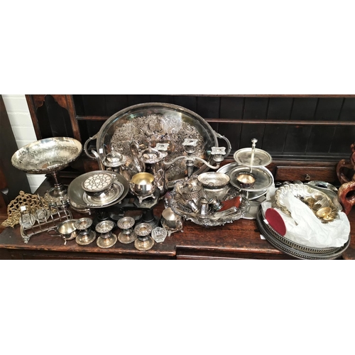 418 - A selection of silver plate including tea ware tray etc