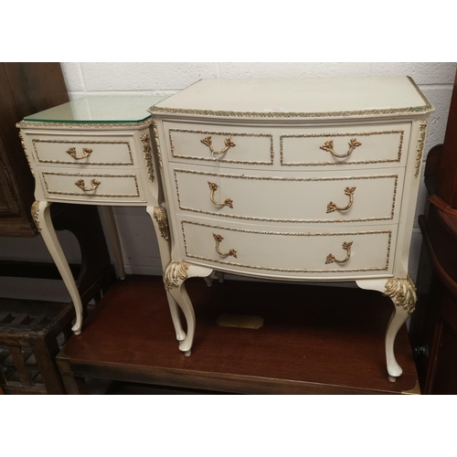 639 - A French style chest of drawers and bedside cabinet in cream